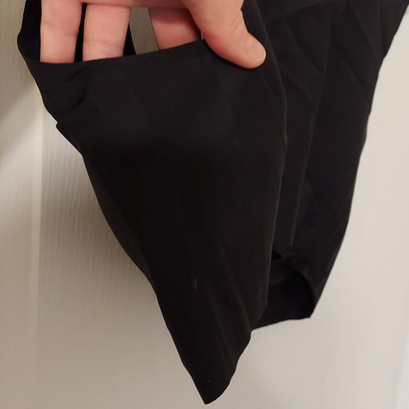 Bras - Picture 3 of 11